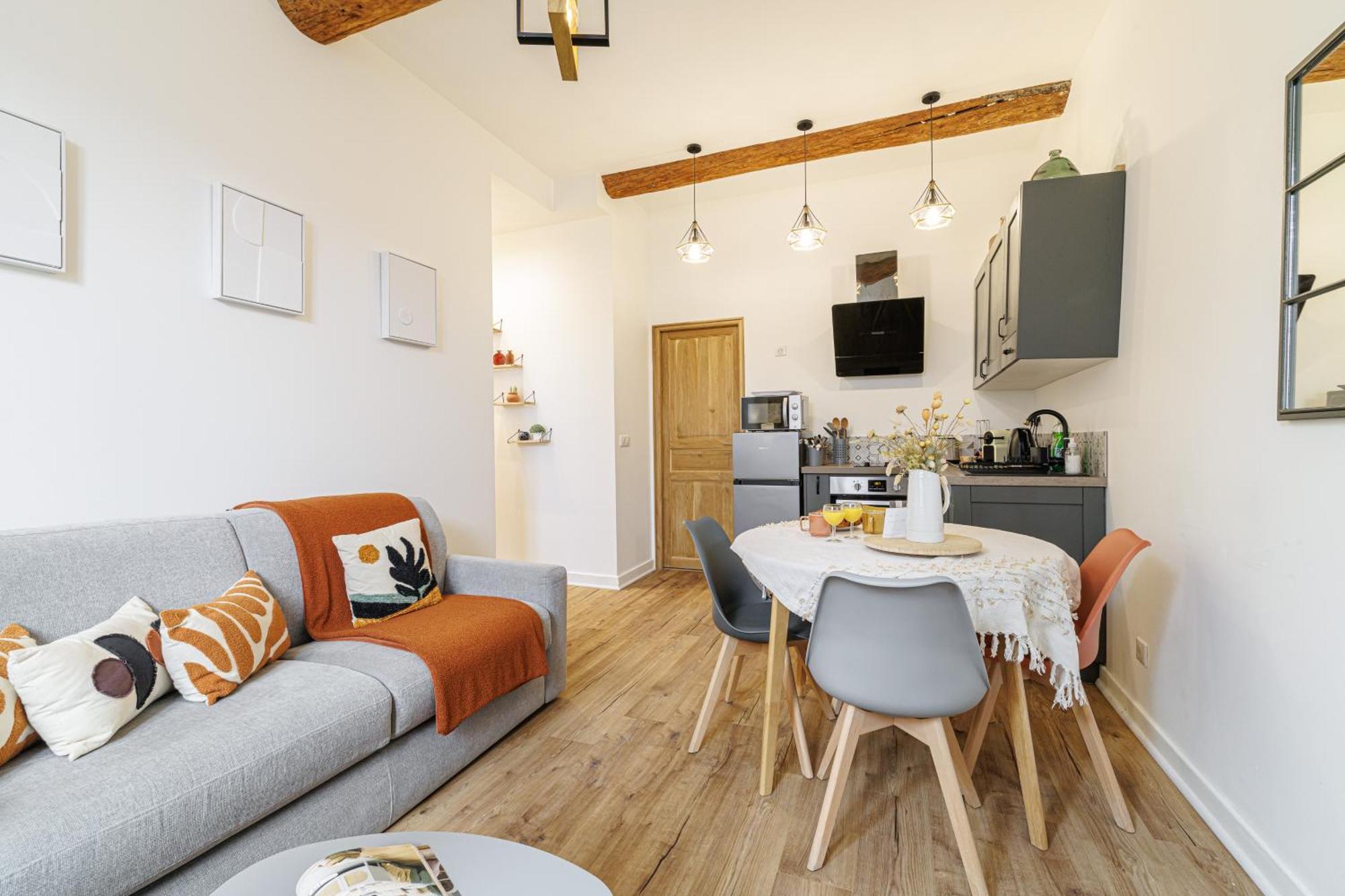 Old Town Antibes Superb New Flat, For 3, Ac, Wi-Fi Διαμέρισμα Εξωτερικό φωτογραφία