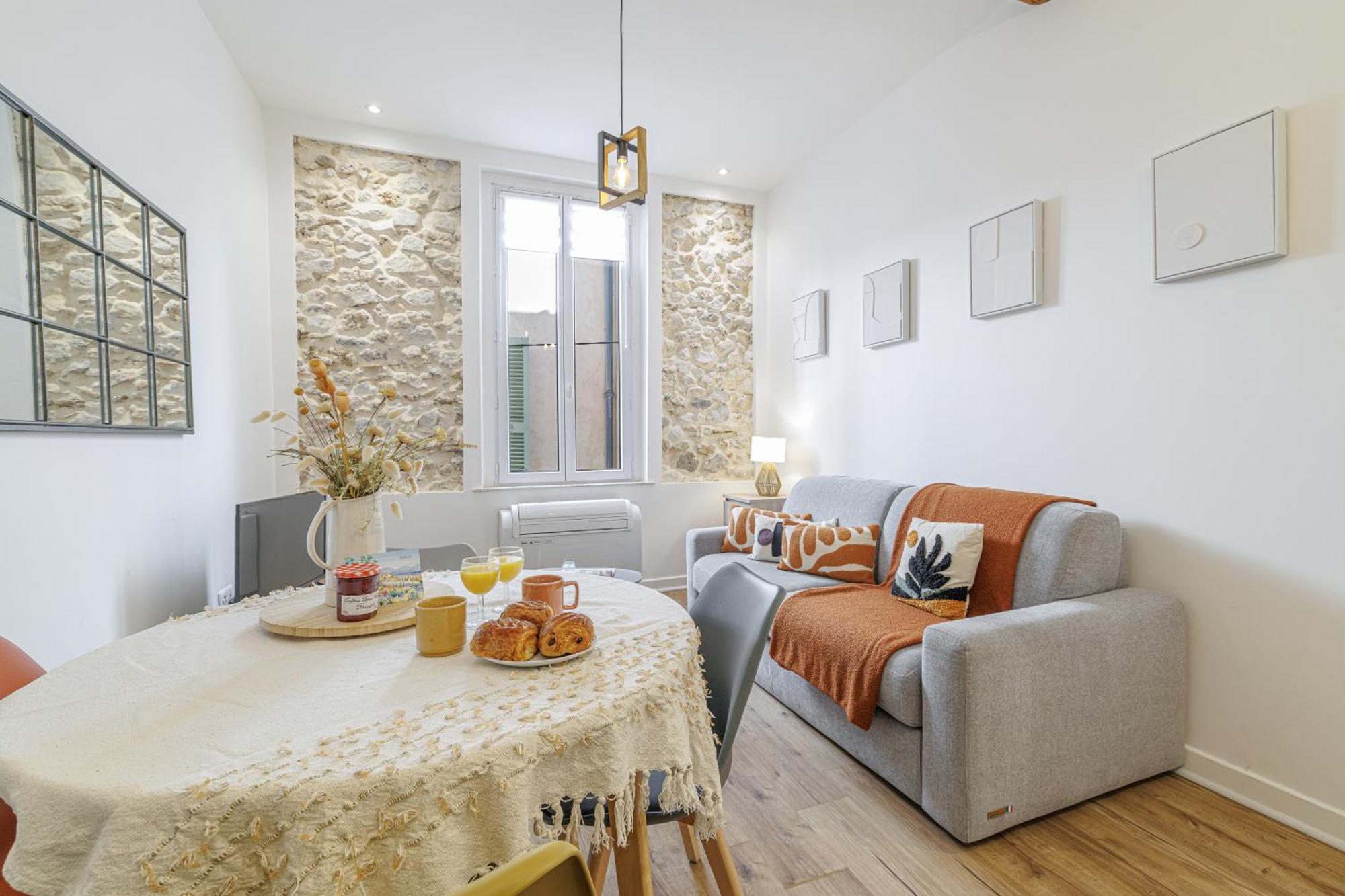 Old Town Antibes Superb New Flat, For 3, Ac, Wi-Fi Διαμέρισμα Εξωτερικό φωτογραφία