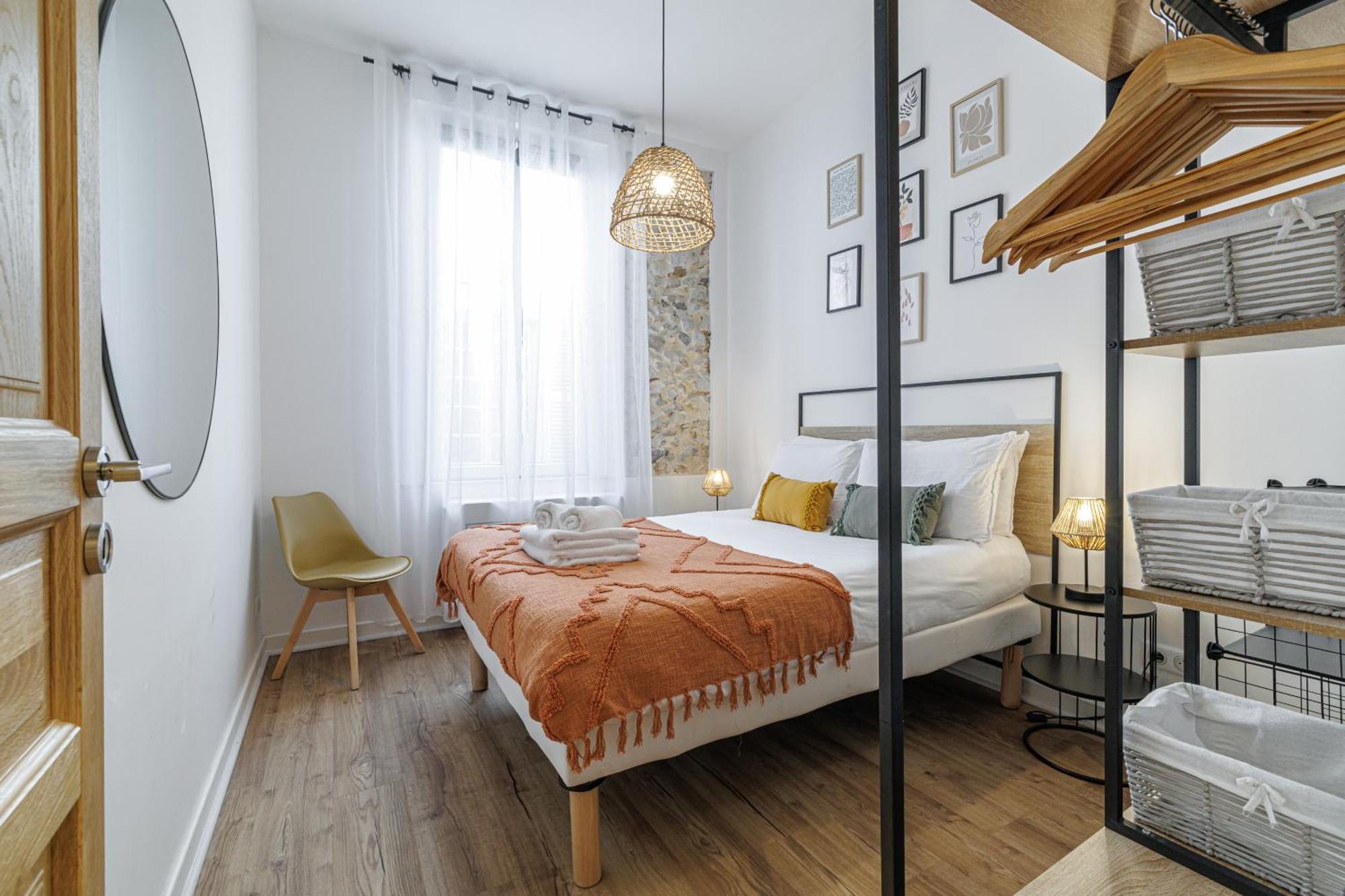 Old Town Antibes Superb New Flat, For 3, Ac, Wi-Fi Διαμέρισμα Εξωτερικό φωτογραφία