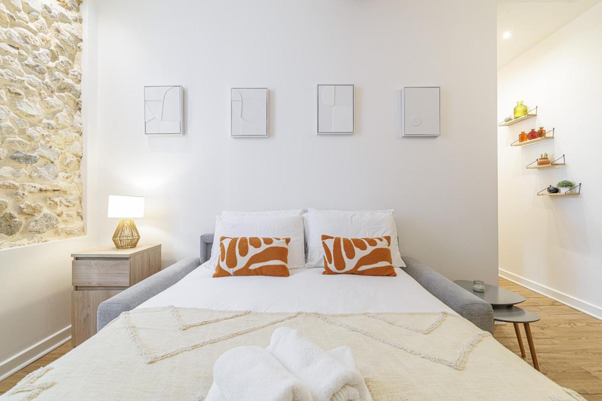 Old Town Antibes Superb New Flat, For 3, Ac, Wi-Fi Διαμέρισμα Εξωτερικό φωτογραφία
