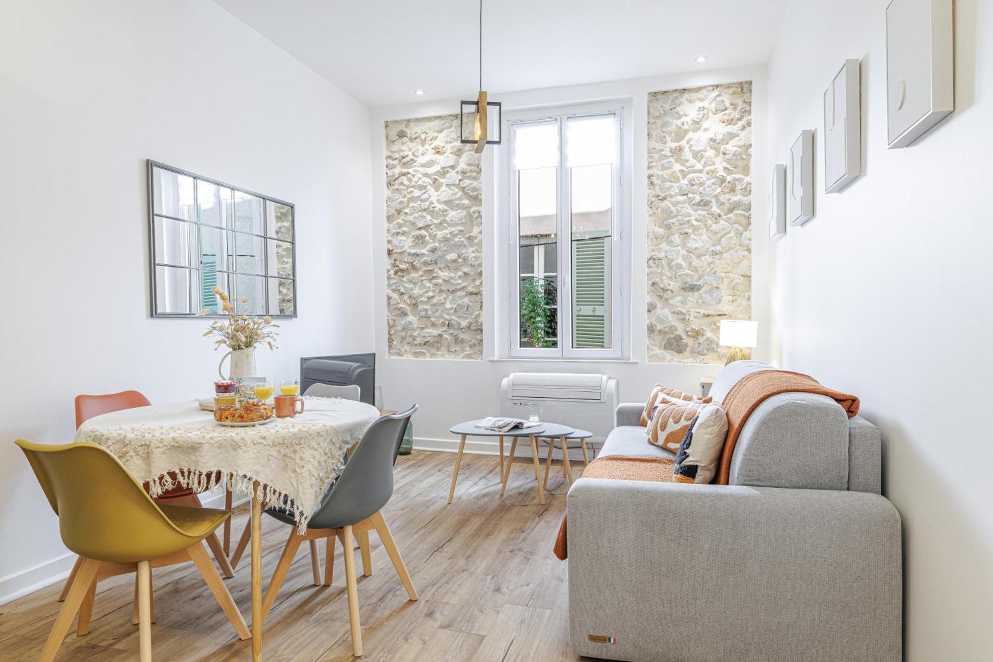 Old Town Antibes Superb New Flat, For 3, Ac, Wi-Fi Διαμέρισμα Εξωτερικό φωτογραφία